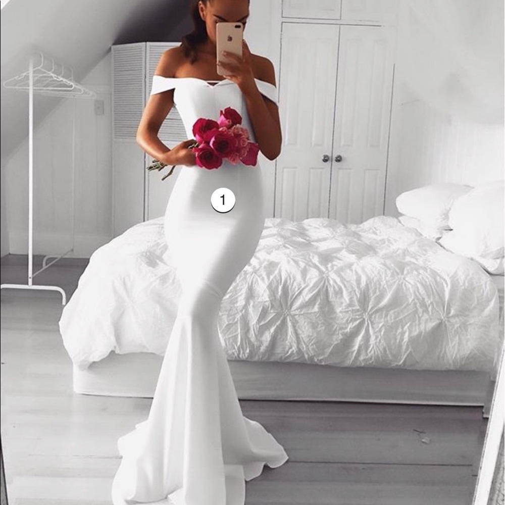 Rosetta Gown | Size 8 | Ivory